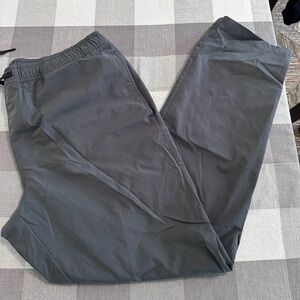 J Crew men grey tech pant (chino) Large Drawstring